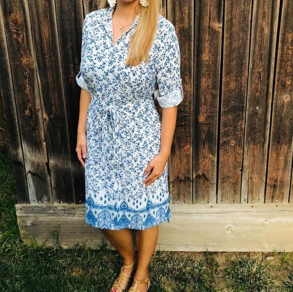 LuLaRoe BNWT S Ellie shirt dress - white blue floral 💙 - Picture 15 of 16